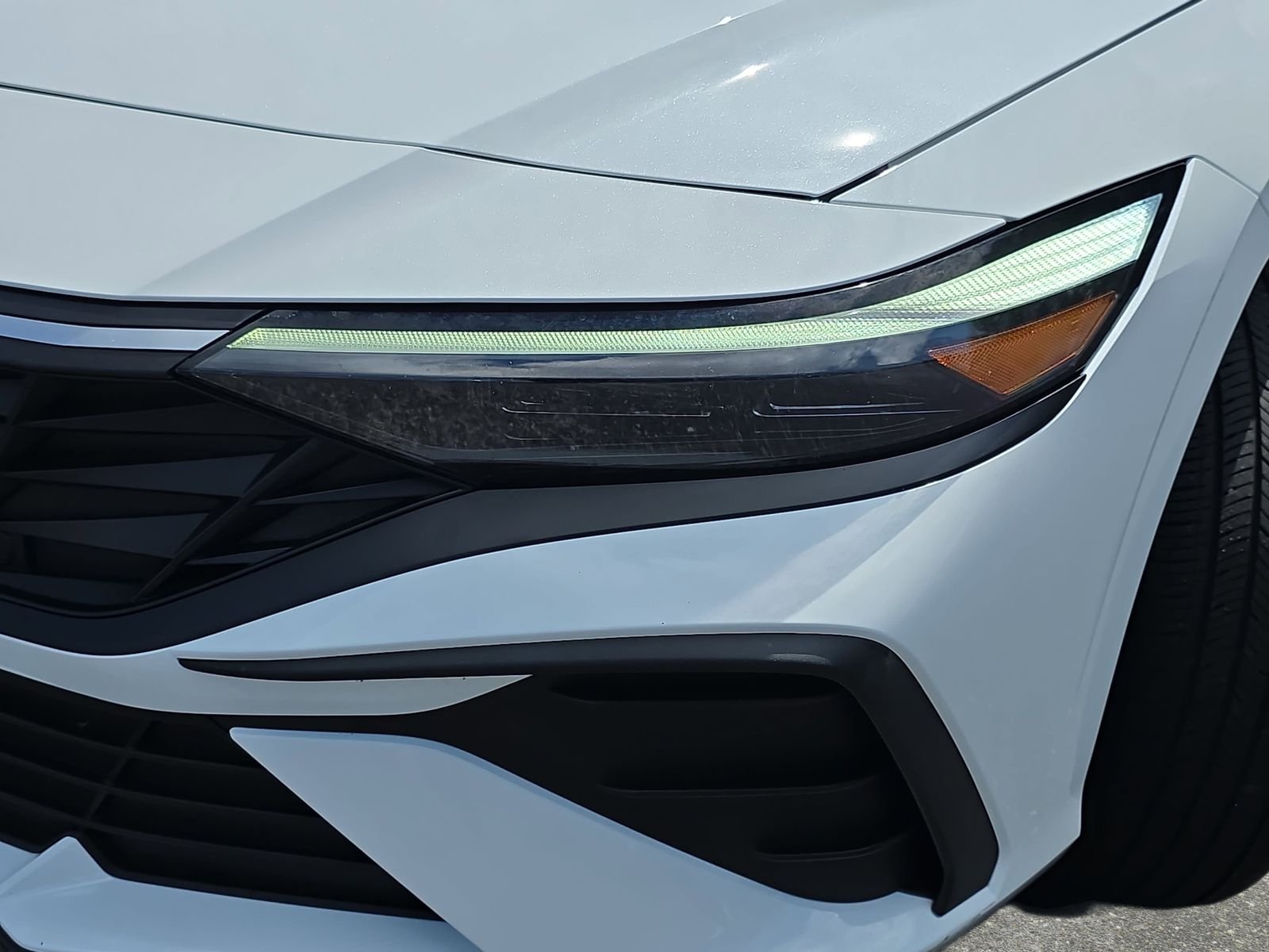 Used 2024 White Hyundai SEL image 30