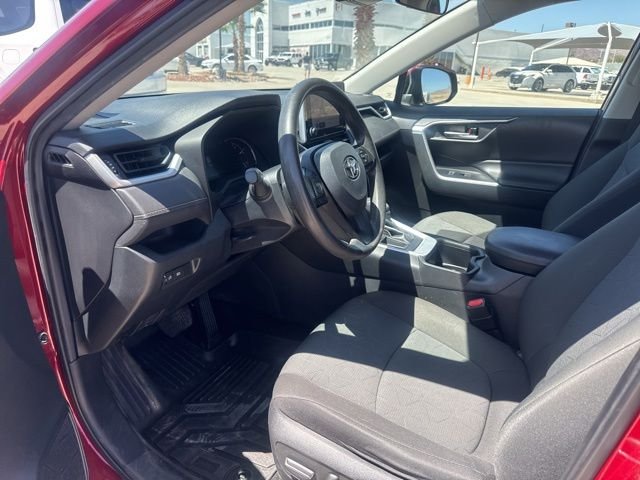 2023 Toyota RAV4 XLE - Photo 26
