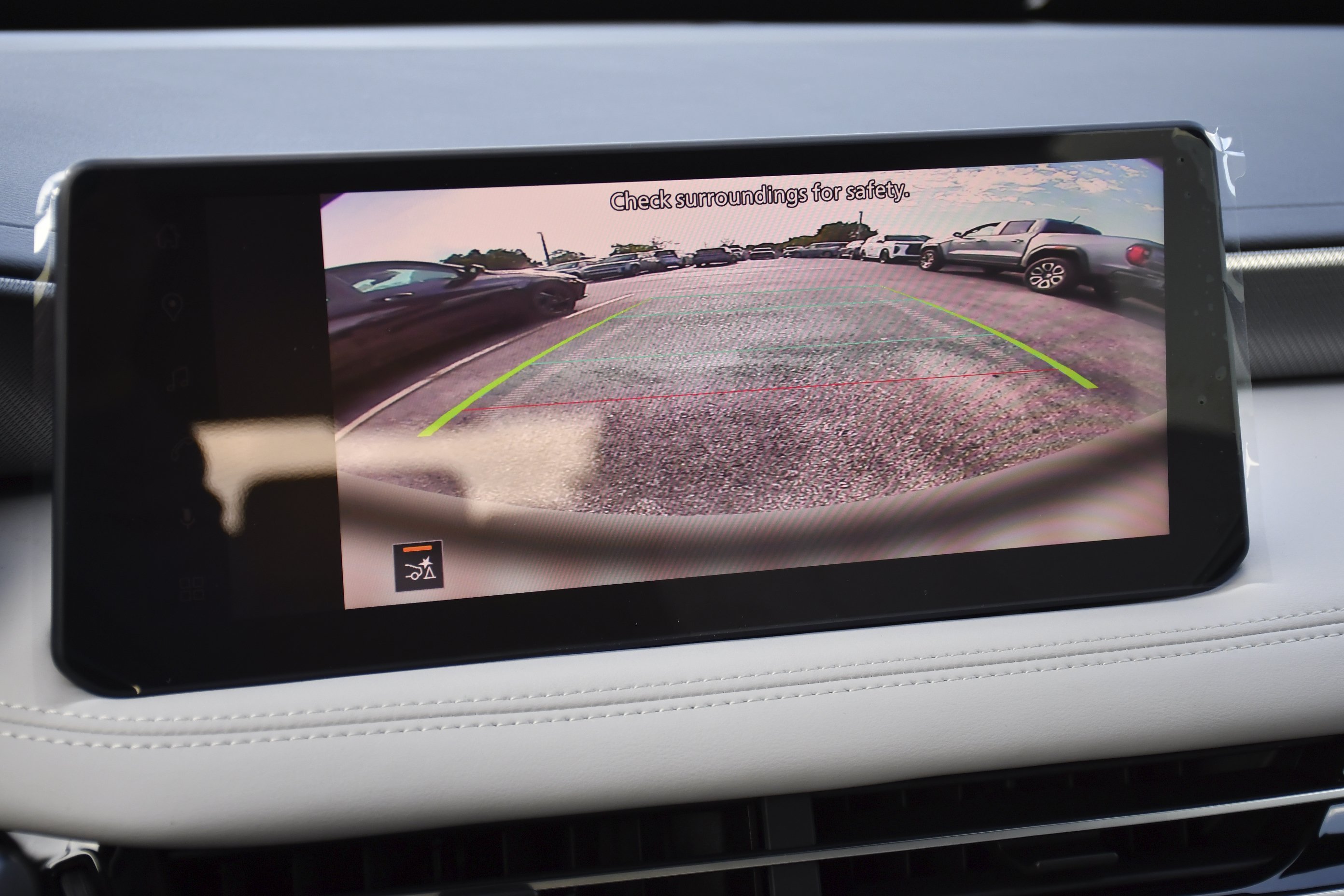 New 2027 GRAPHITE SHADOW INFINITI Luxe AWD image 22