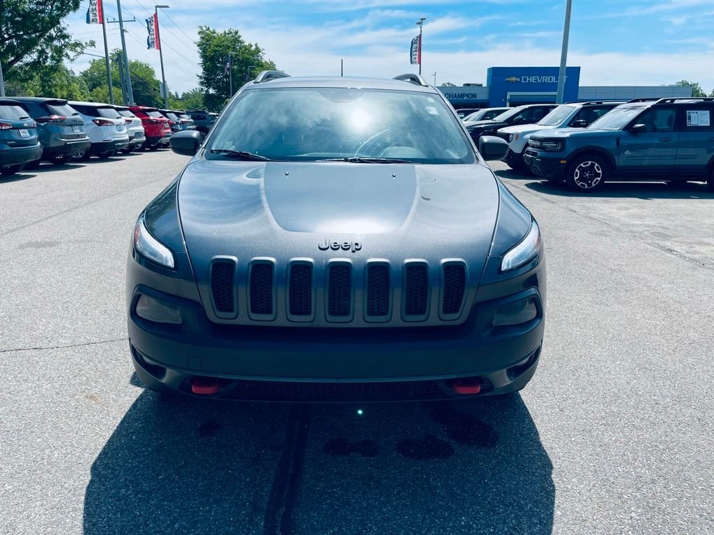 Used 2018 Gray Jeep Trailhawk image 10