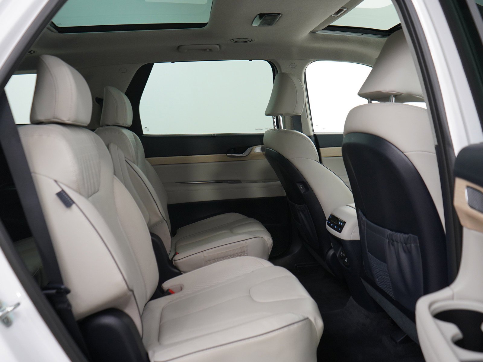 Certified Used 2024 Hyper White Hyundai Limited AWD image 13