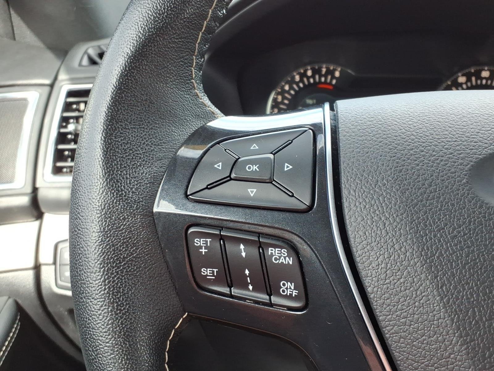 Used 2018 Magnetic Metallic Ford Platinum image 27