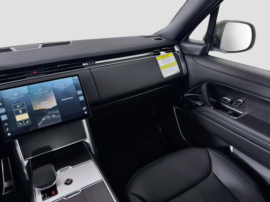New 2026 Fuji White Land Rover SE image 25