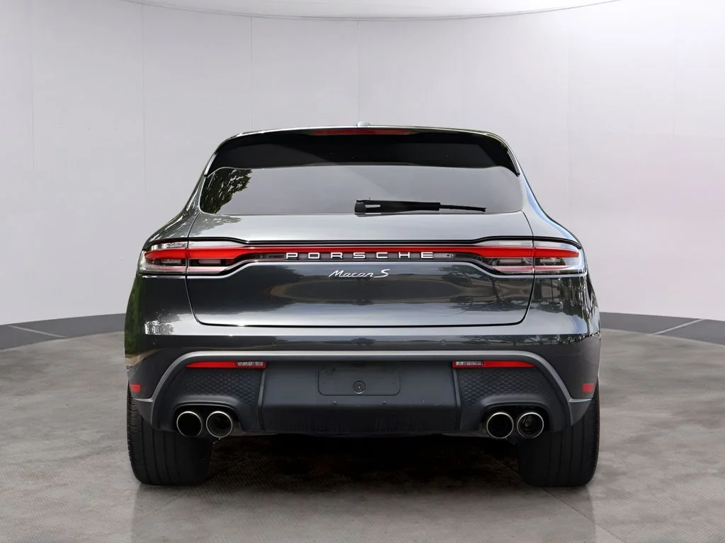 Used 2023  Porsche S image 7