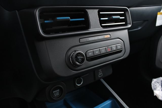 New 2026 Shadow Black Ford XLT image 16