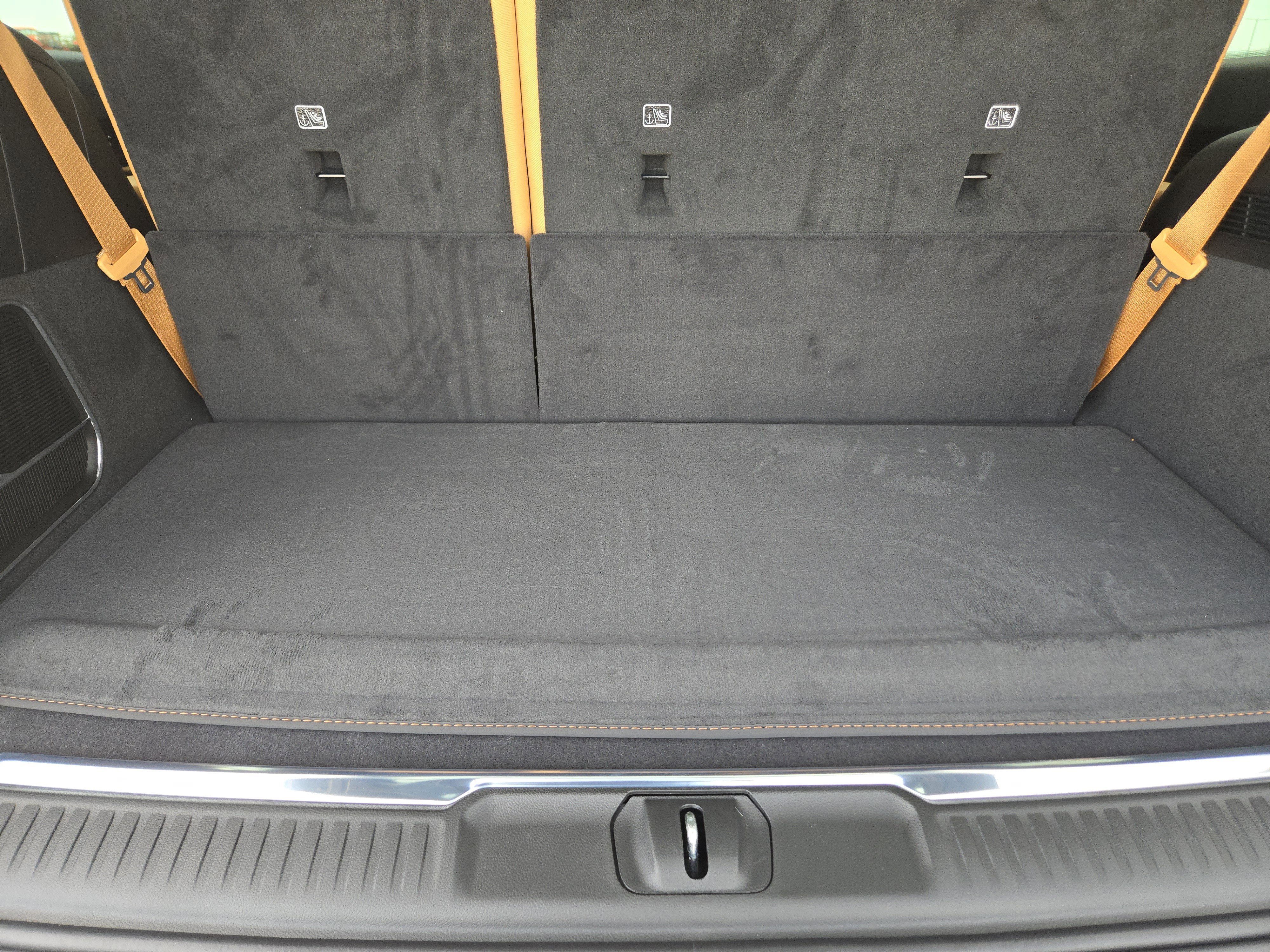 New 2026 High Gloss Black Exterior Paint Jeep Summit Reserve image 24