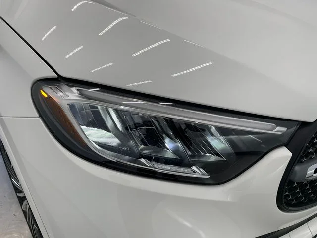 New 2027 White Mercedes-Benz GLC 300 image 34