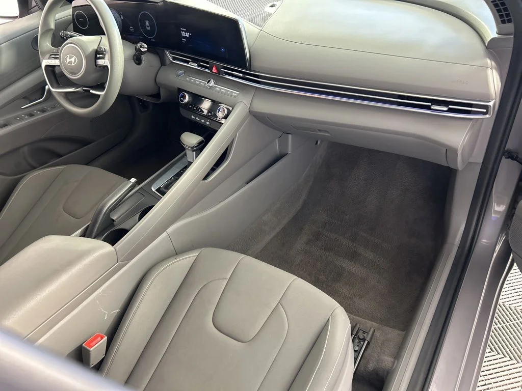 2024 Hyundai Elantra SEL - Photo 29