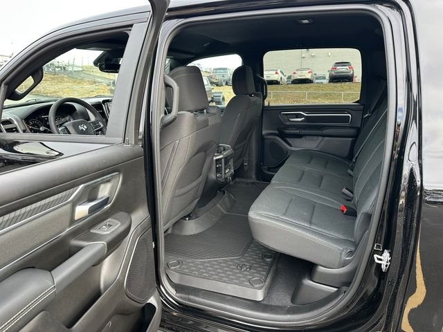 New 2026 Diamond Black Crystal Pearl-Coat Exterior Paint RAM Big Horn/Lone Star image 10