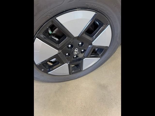 Used 2026 Red Hyundai SEL image 6