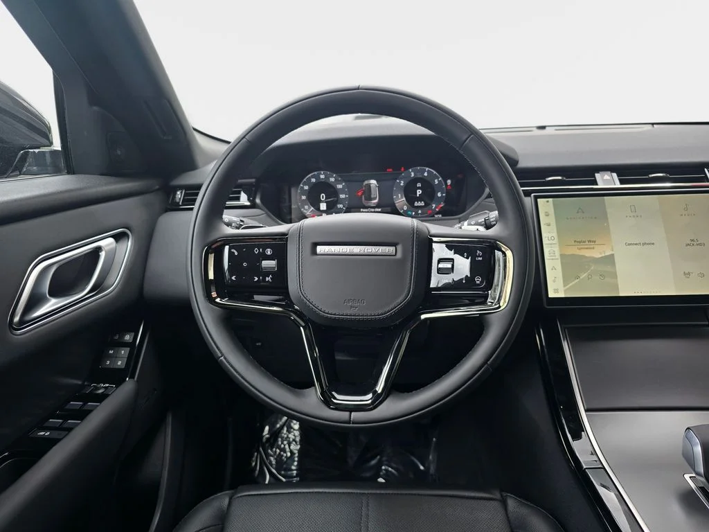 New 2026 Santorini Black LAND ROVER S image 16
