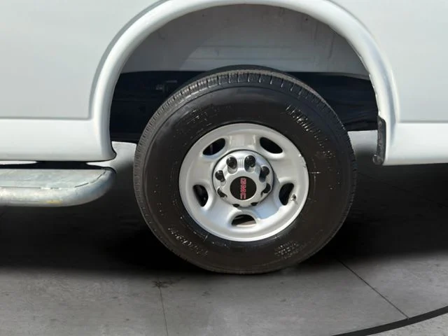 Used 2025 White GMC Work Van image 29