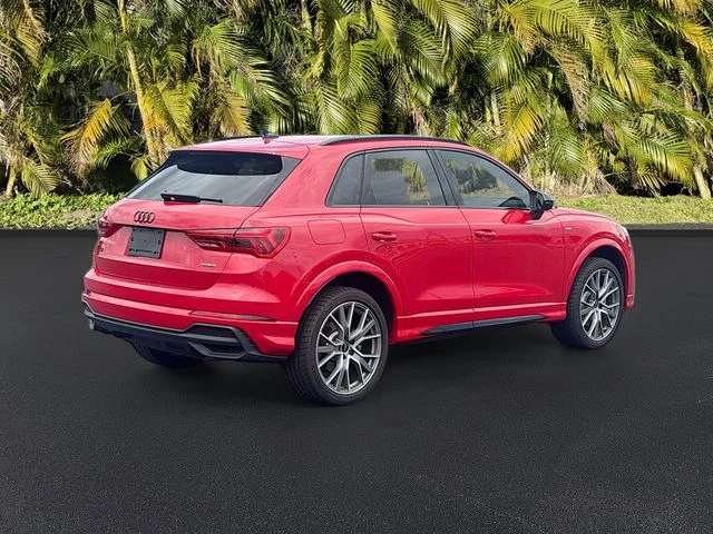 Used 2025  Audi Premium Plus image 4