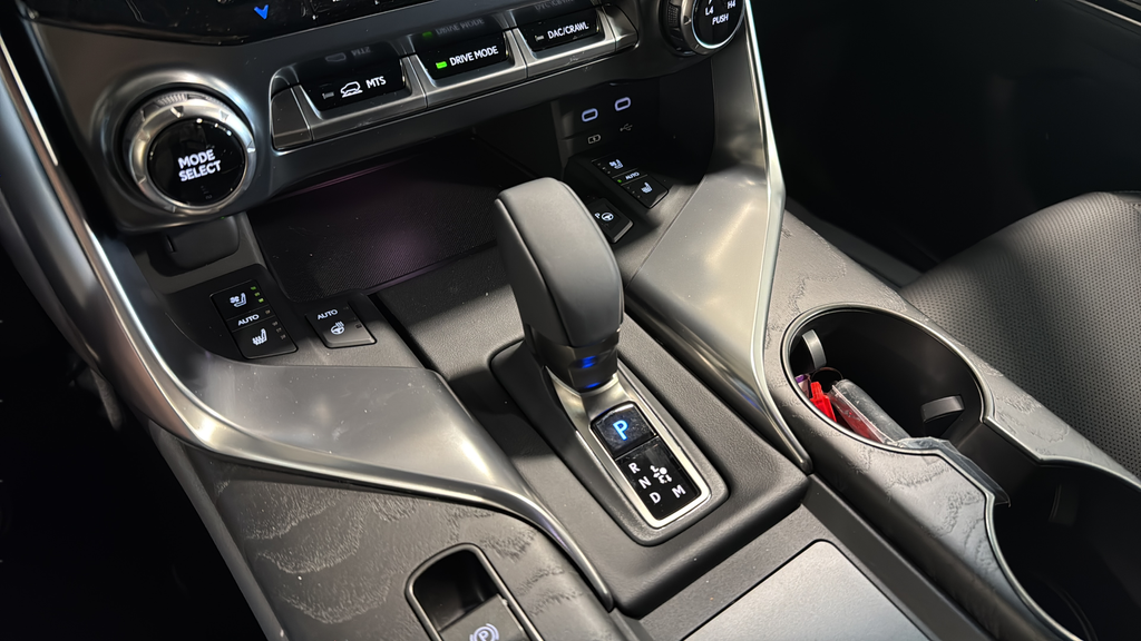 2026 Lexus LX 700h Luxury - Photo 24