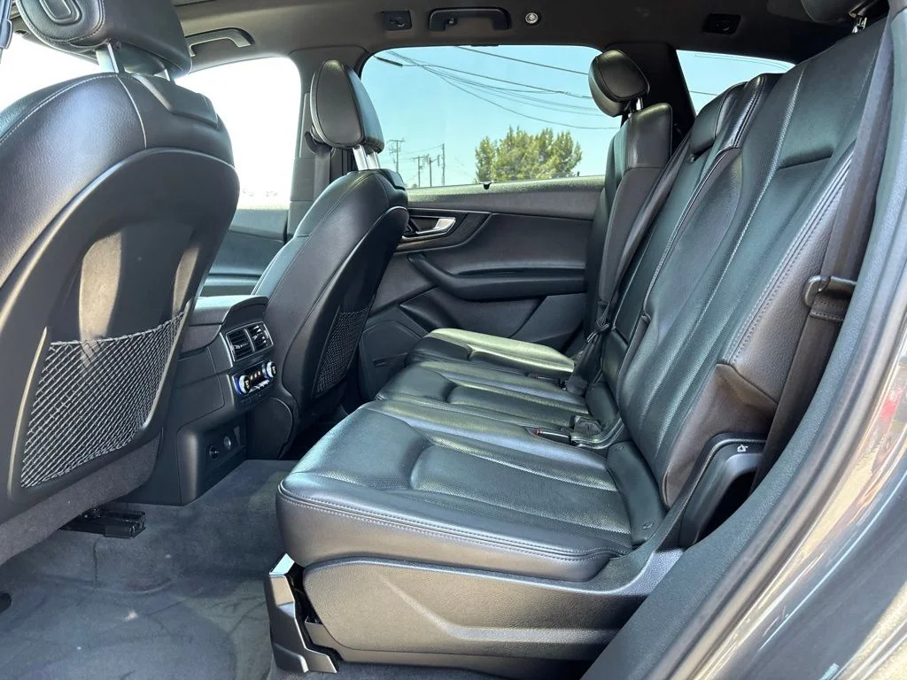Used 2019 Samurai Gray Metallic Audi quattro Prestige 55 TFSI image 11