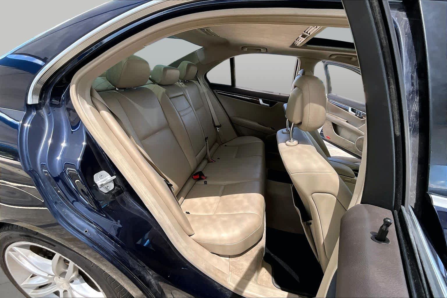 Used 2014 Lunar Blue Metallic Mercedes-Benz C 250 Sport image 20