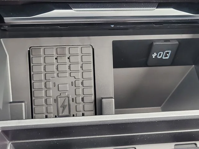 New 2026 Gray Metallic Ford Platinum image 29
