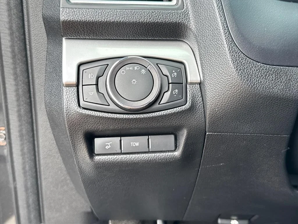 Used 2017 Magnetic J7 Ford XLT image 19