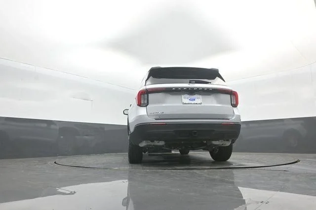 New 2026 Space White Metallic Ford Active image 36