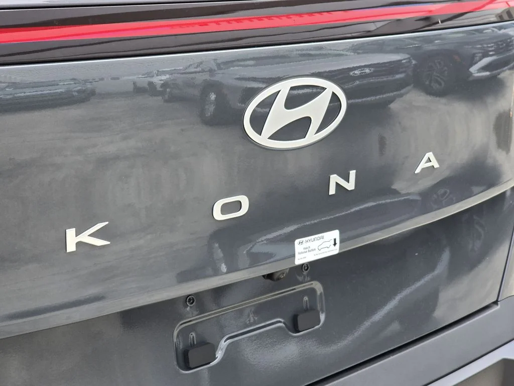 New 2027  Hyundai SE image 6