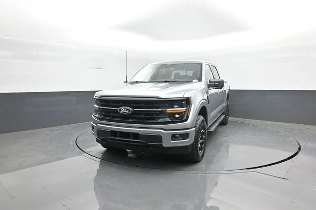 New 2026 Iconic Silver Metallic Ford XLT image 3