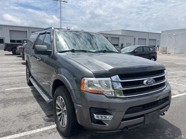 Used 2017 Magnetic Ford XLT image 6