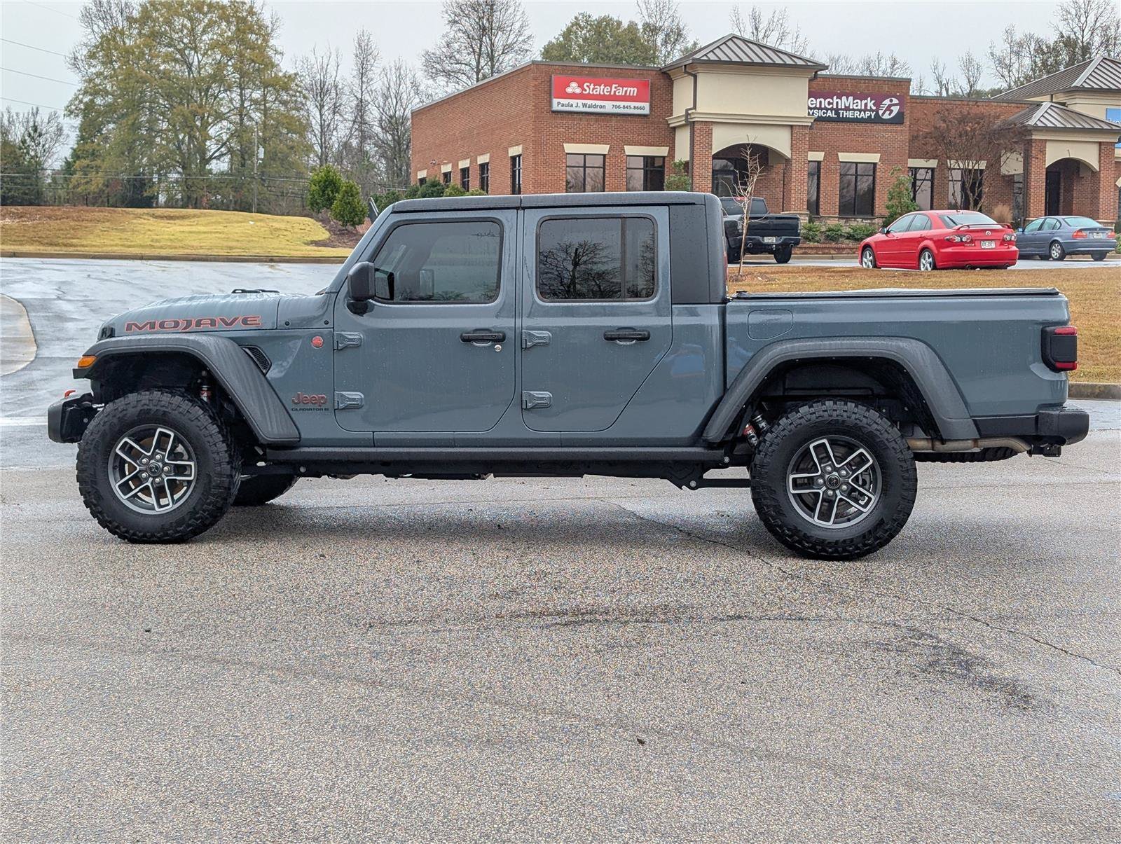 2024 Jeep Gladiator Mojave - Photo 11