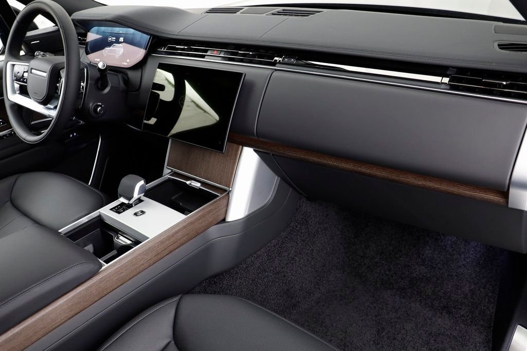 2025 Land Rover Range Rover SE - Photo 22