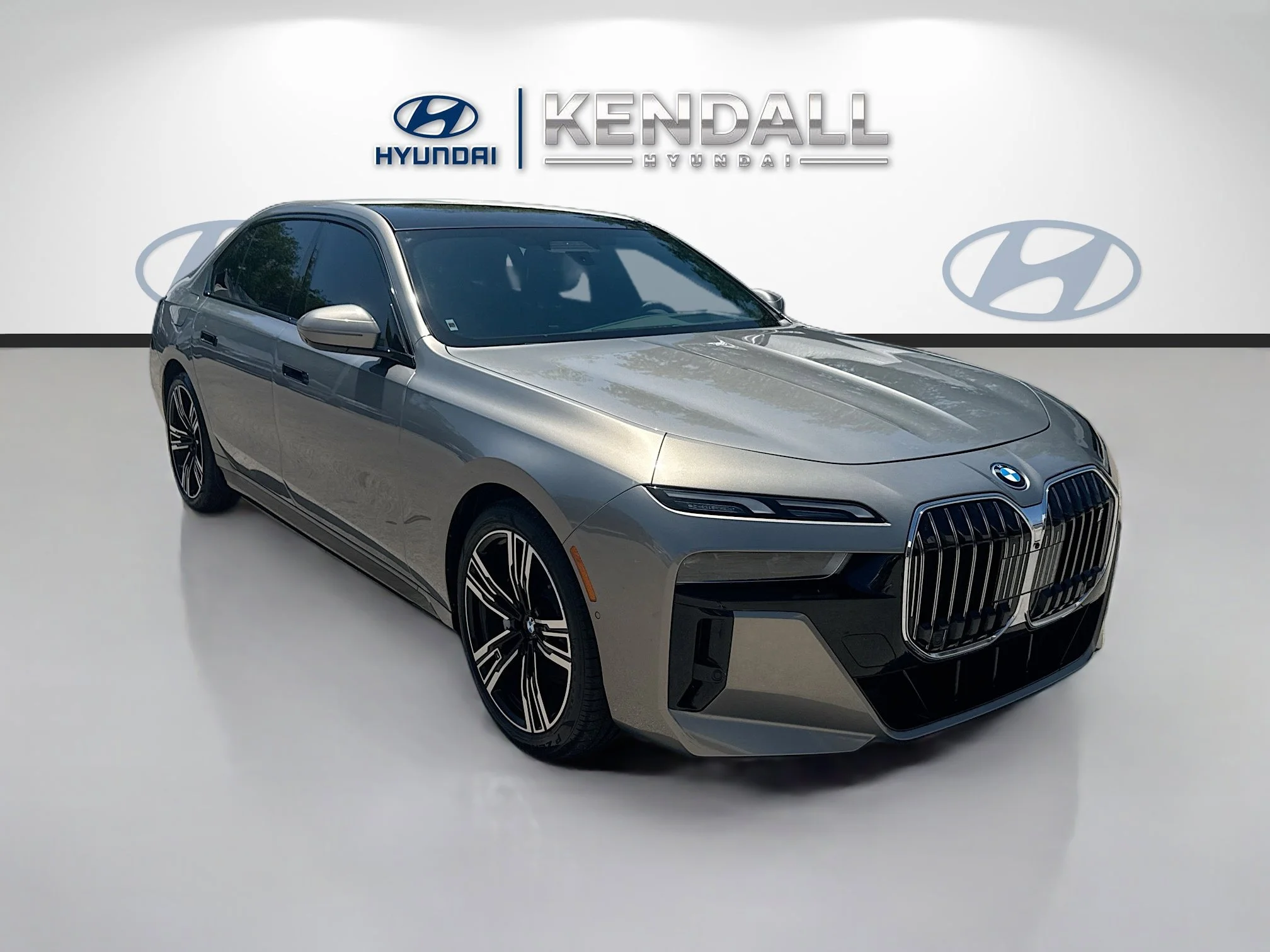 2023 BMW i7 xDrive60's photo