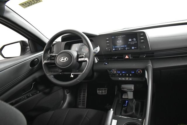 New 2026 White Hyundai SEL Sport image 19