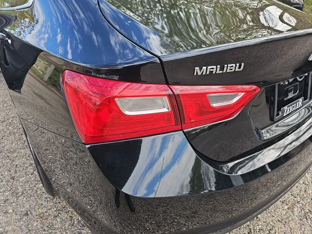 Used 2023 Black Chevrolet LT image 31