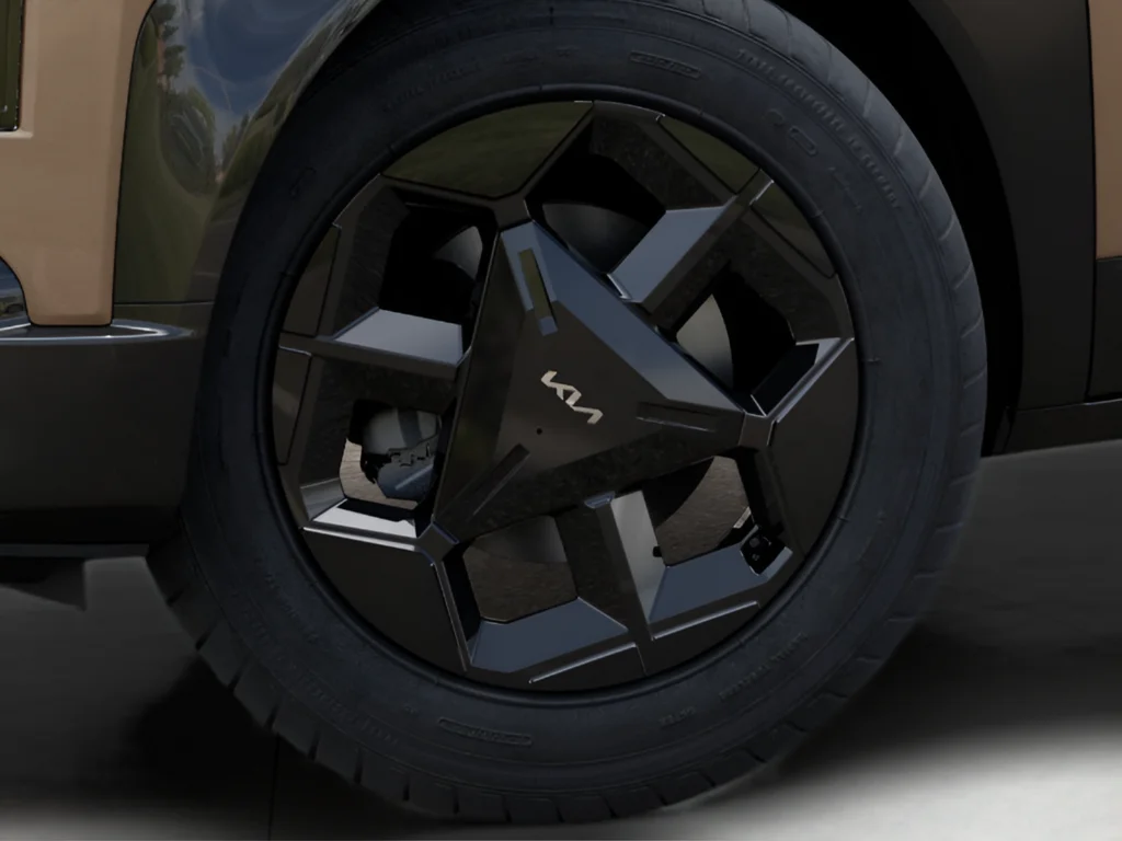 New 2027 Terrain Brown / Black Roof Kia X-Line S image 24