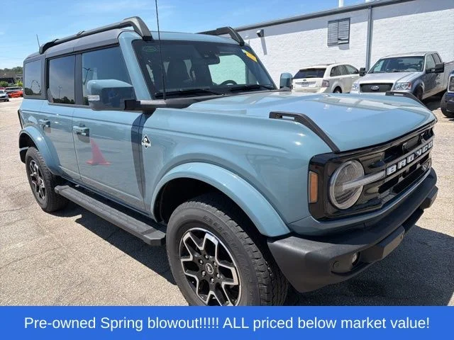 Used 2021 Blue Ford Outer Banks image 15