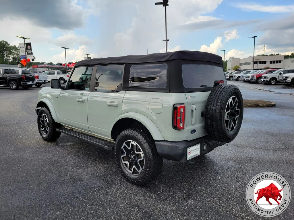 Used 2022 Green Ford Outer Banks image 3