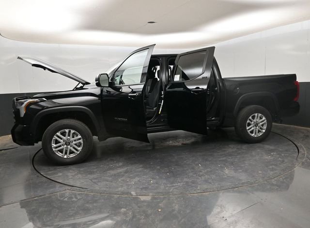 2026 Toyota Tundra SR5 - Photo 35