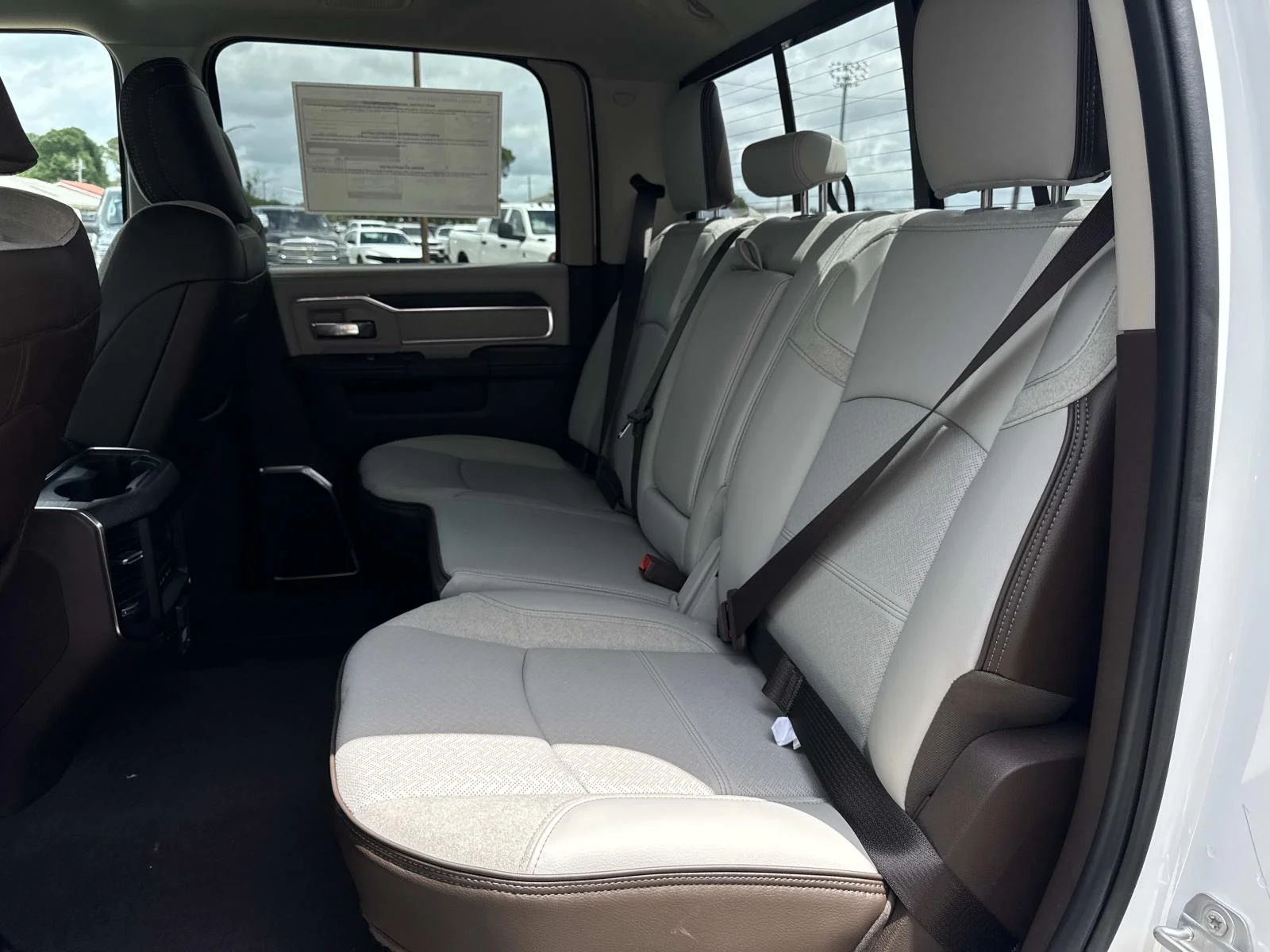 New 2026 Bright White Clear-Coat Exterior Paint RAM Laramie image 7