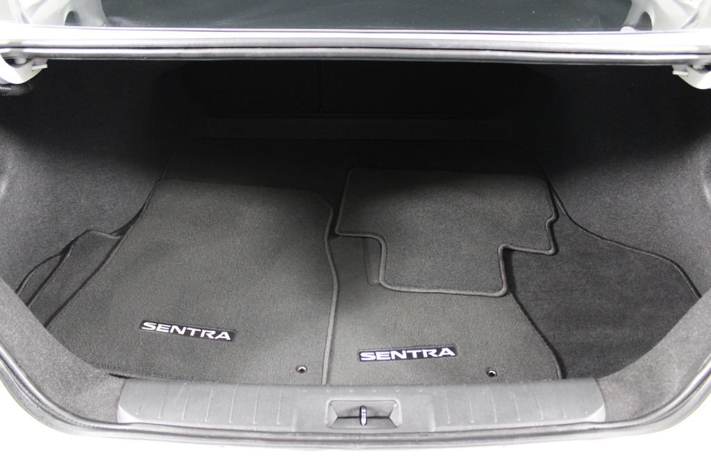 2023 Nissan Sentra SR - Photo 16