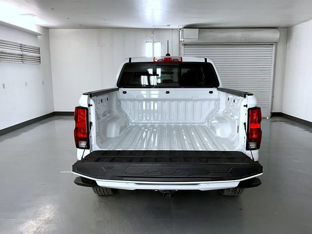 2026 Chevrolet Colorado LT - Photo 11