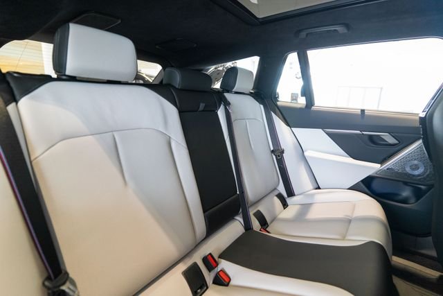 New 2026 Carbon Black Metallic BMW Base image 39