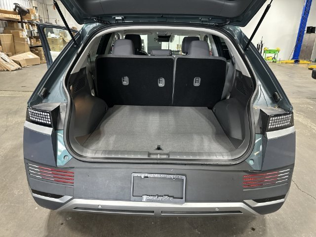 Certified Used 2023 Teal Hyundai SE image 25