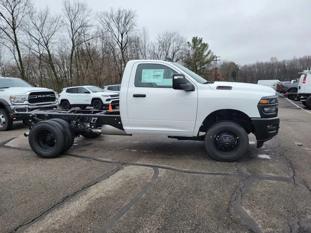 New 2026 White Ram Tradesman image 5