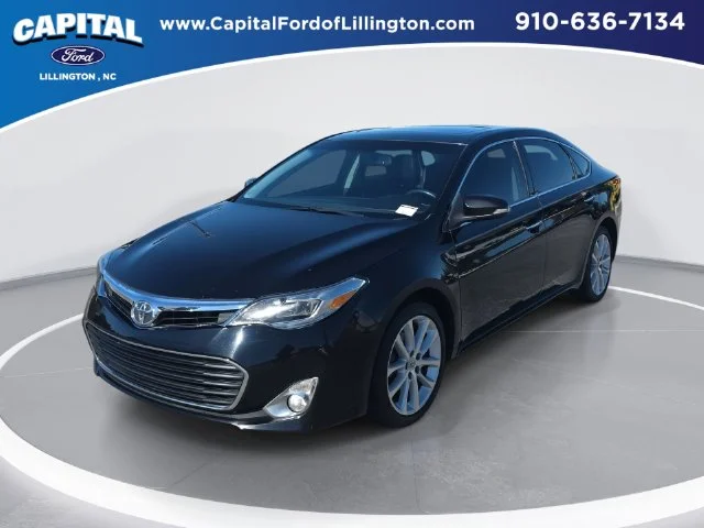 Used 2013 Black Toyota XLE Touring image 1