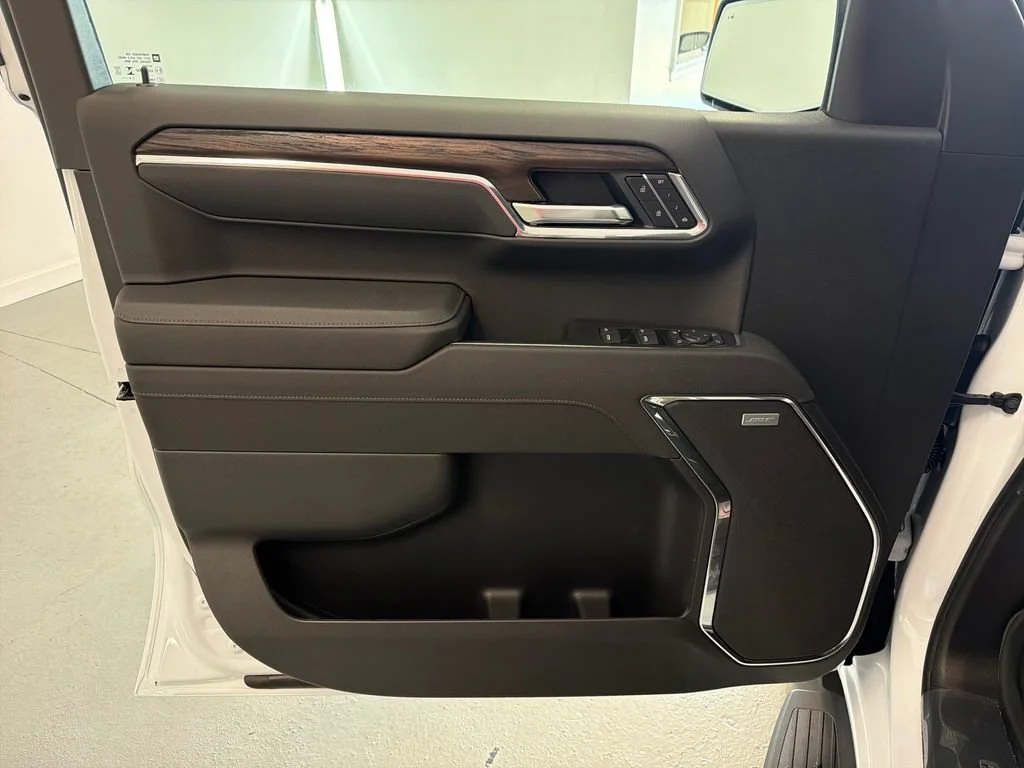 New 2026 Glacier White Tricoat GMC SLT image 11