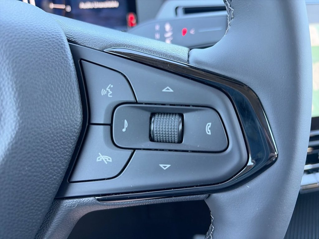 2027 Chevrolet Bolt LT - Photo 27