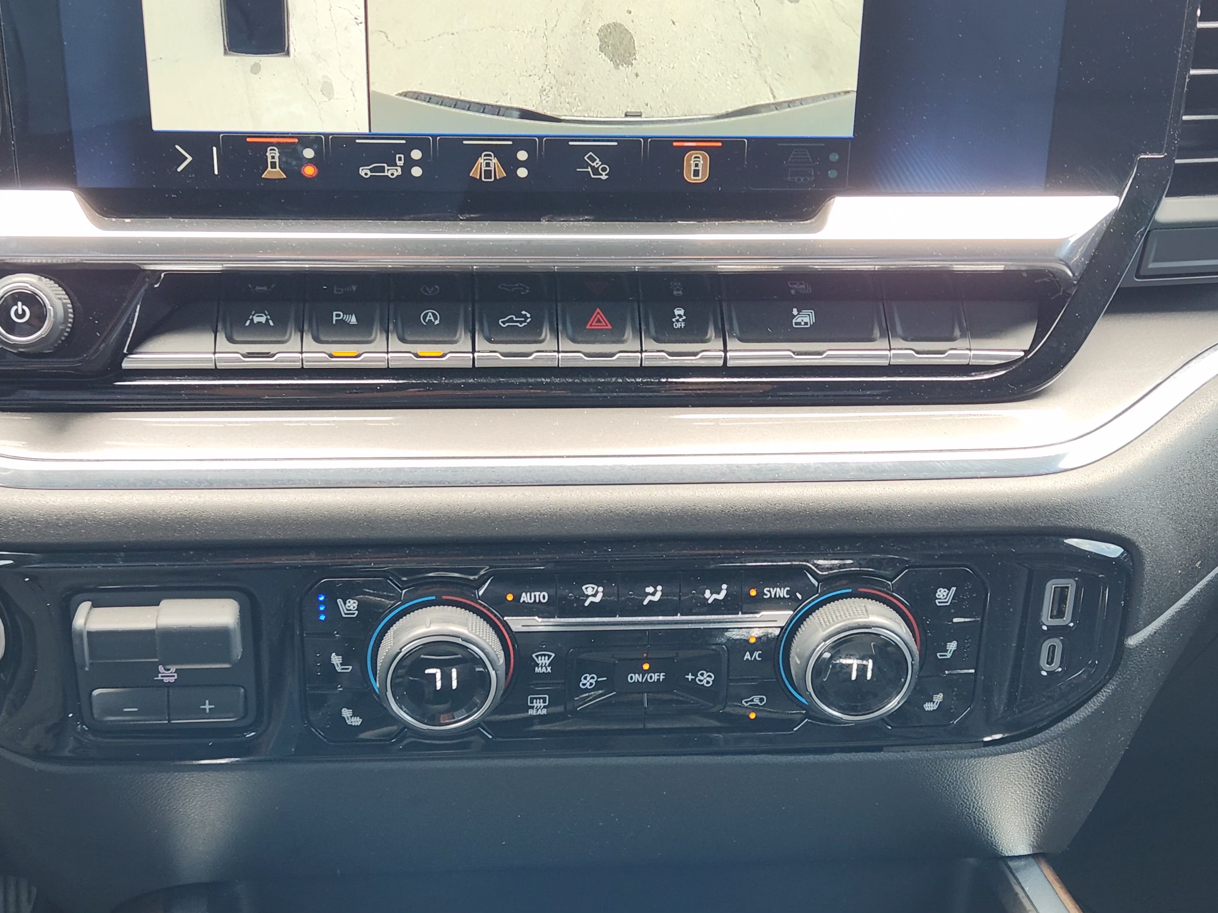 Used 2024 Sterling Gray Metallic Chevrolet High Country image 19