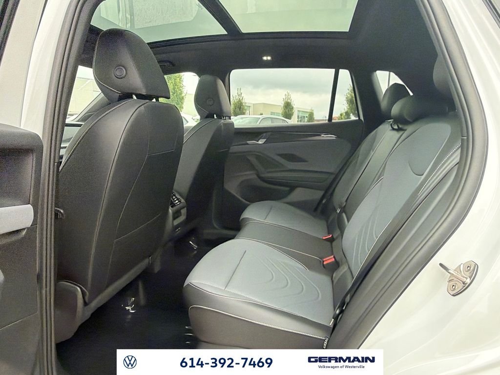 New 2026 Opal White w/Deep Black Roof Volkswagen 2.0T SE R-Line Black image 16