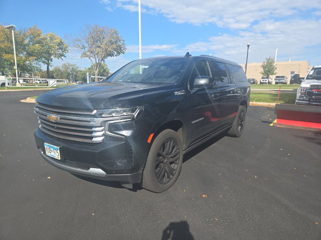 Used 2023 Black Chevrolet High Country image 7