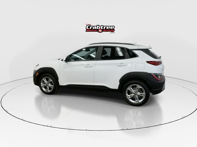 Used 2023 White Hyundai SEL image 5