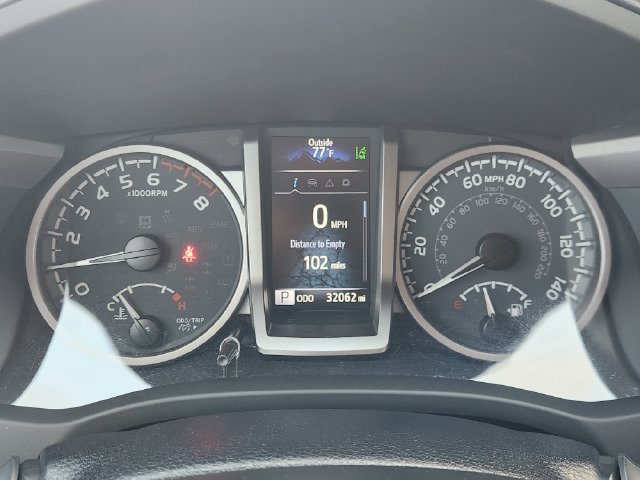 Used 2022 Silver Toyota SR5 image 7