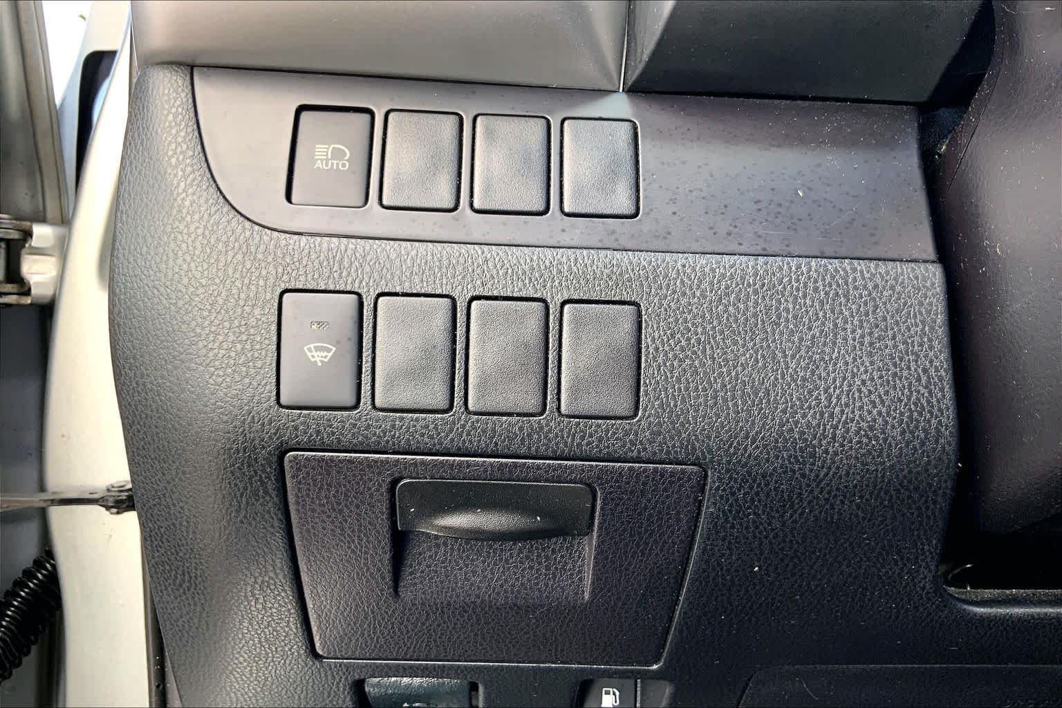 Used 2019 Celestial Silver Metallic Toyota LE image 33